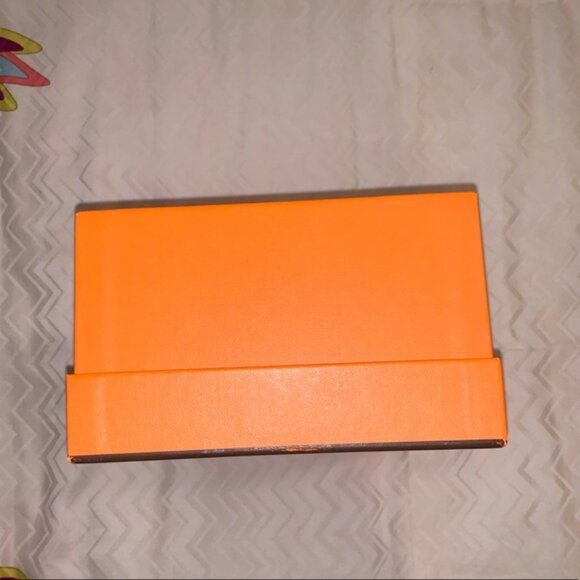 HERMES SHOE BOX!! - Picture 5 of 7